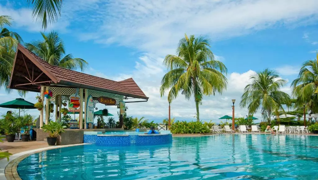 Flamingo Hotel by the Beach